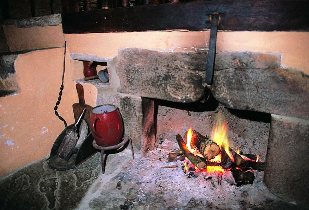 Posada La Trebede Perrozo المظهر الخارجي الصورة