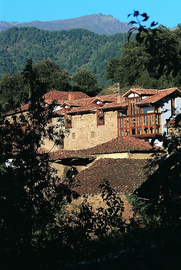 Posada La Trebede Perrozo المظهر الخارجي الصورة