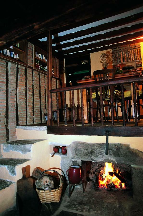 Posada La Trebede Perrozo المظهر الخارجي الصورة